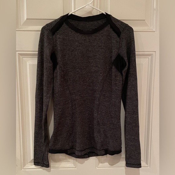 Lululemon Long Sleeve ribbon trim reflective sweat wicking mesh - Picture 5 of 10